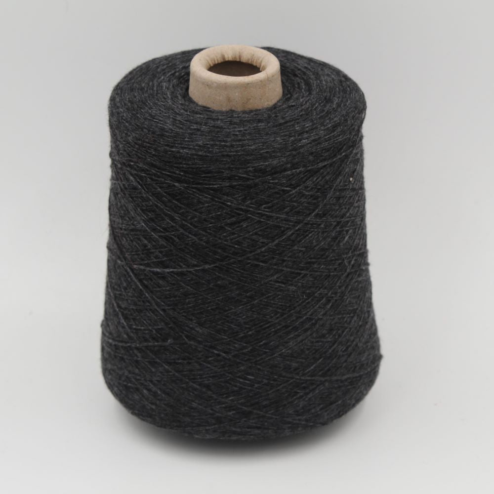 Filato cashmere 60% poliammide 40% nm 2/28 colore grigio scuro rocche 470 gr