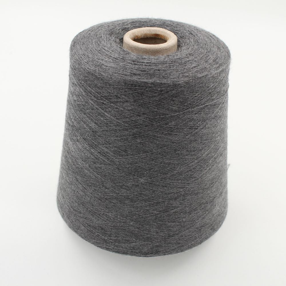 Filato Cashmere 100% nm 2/48 pettinato colore grigio rocca 790 gr
