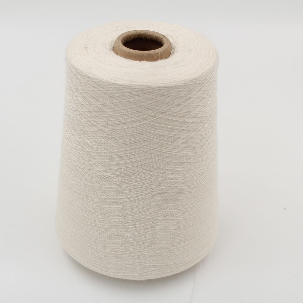 Filato Cashmere 100% nm. 2/50 colore bianco rocche 530 gr