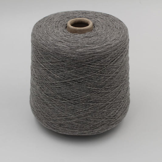 ALTER-ECO filato 97% cashmere 3% lana merino nm 2/12 colore grigio medio rocche 410 gr