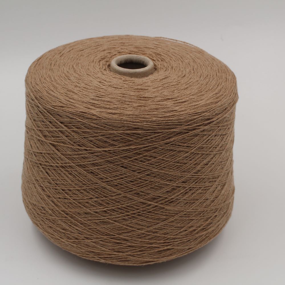 ALTER-ECO filato 97% cashmere 3% lana merino nm 2/12 colore cammello rocche 590 gr