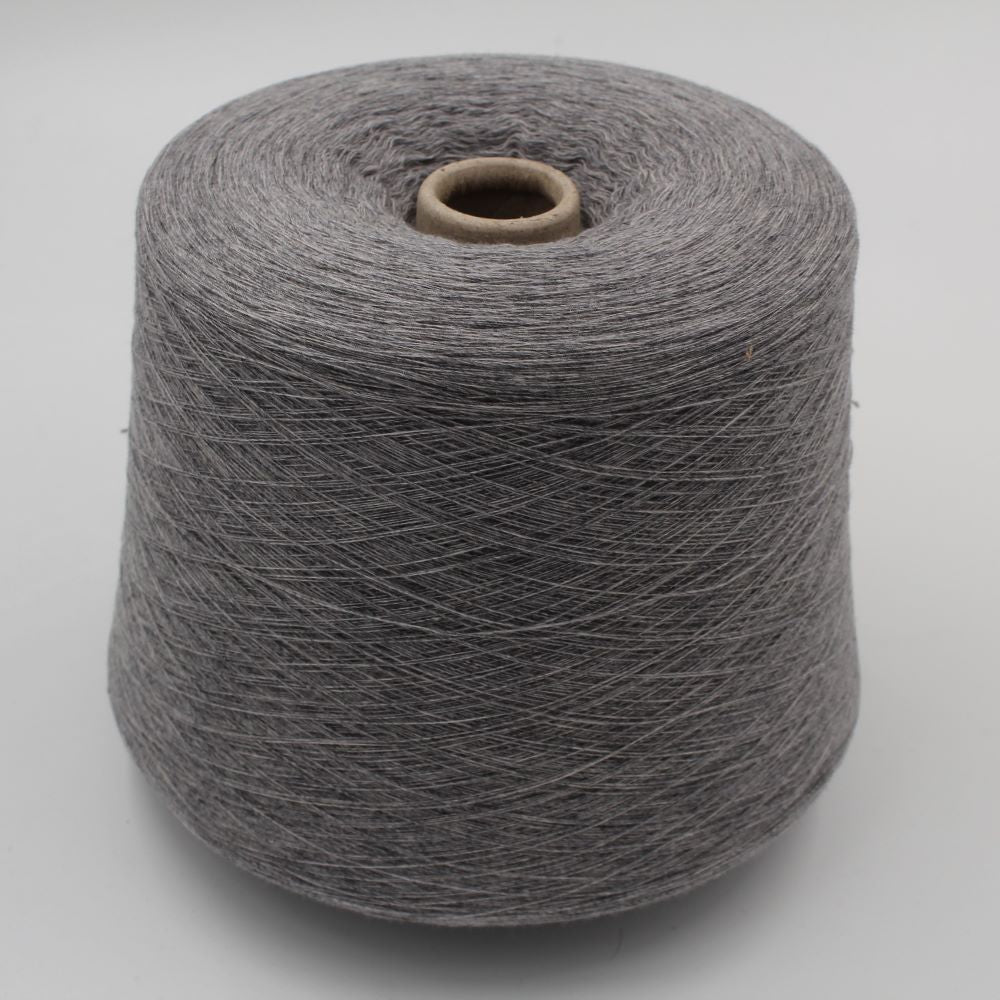 BATUFFOLO 58% Merinos 42% Cashmere nm. 20000 colore grigio medio rocche 510gr