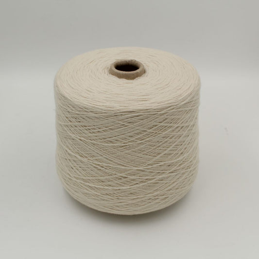 NEWSHARON 90% Merinos 10% Cashmere nm. 2/13500 colore bianco naturale rocche 500gr