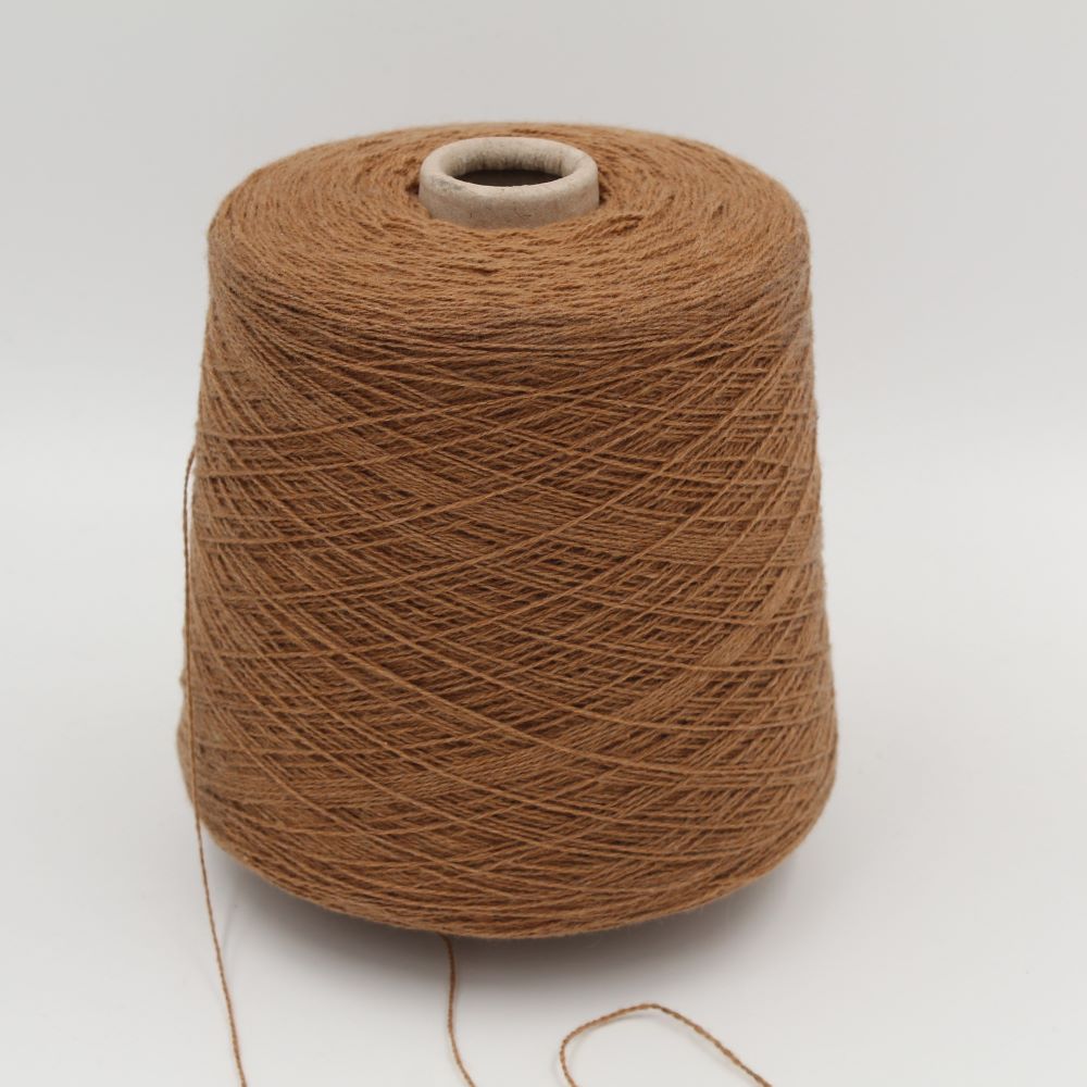 ALTER-ECO filato 97% cashmere 3% lana merino nm 2/12 colore cammello rocche 660gr